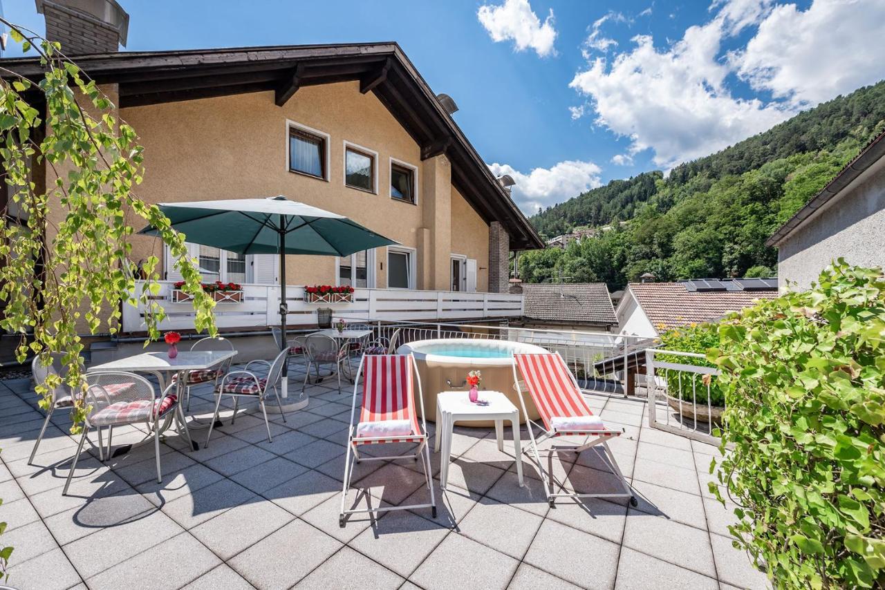 Hotel Weisse Lilie - B&B Rio di Pusteria Dış mekan fotoğraf