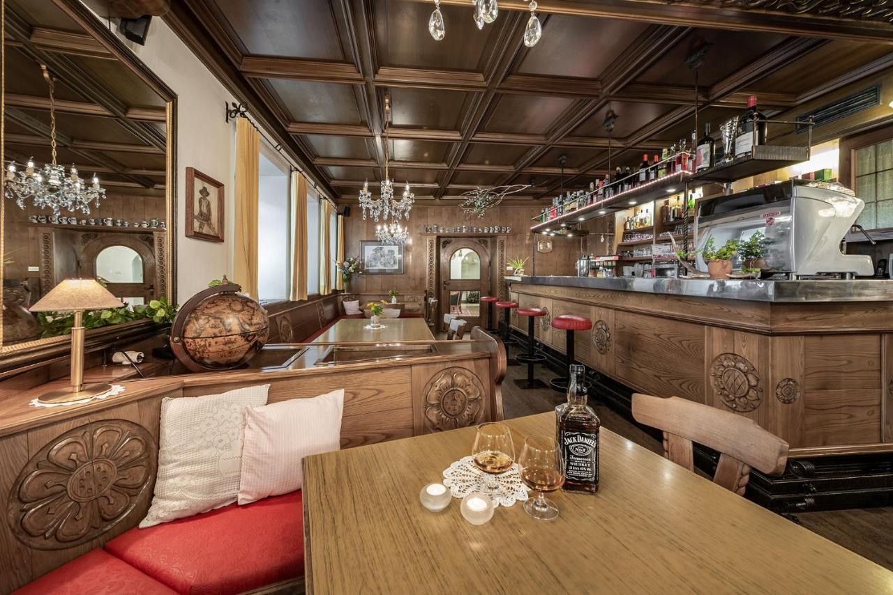 Hotel Weisse Lilie - B&B Rio di Pusteria Dış mekan fotoğraf