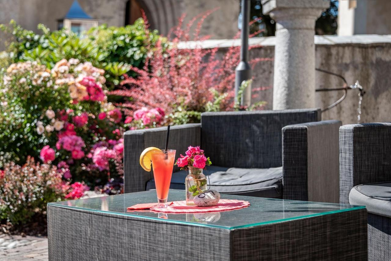 Hotel Weisse Lilie - B&B Rio di Pusteria Dış mekan fotoğraf